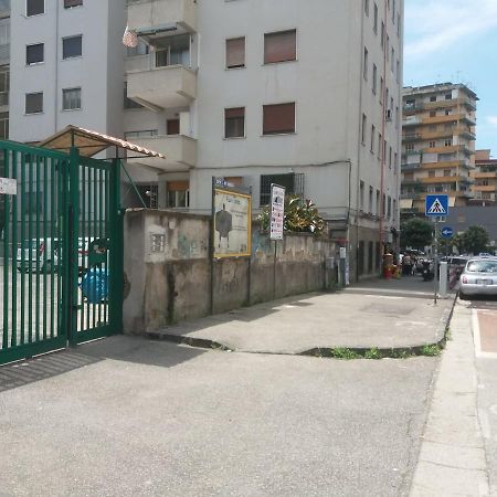B&B Italia Napoli ภายนอก รูปภาพ